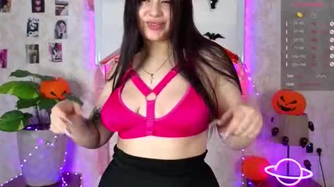 cycloidnest online show from November 4, 6:18 pm