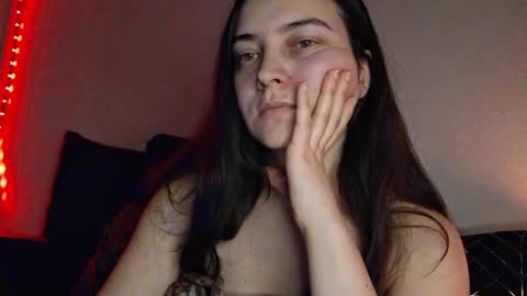 Cyndee Winter online show from December 13, 5:00 pm