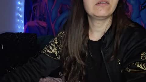 Cyndee Winter online show from February 2, 4:00 pm