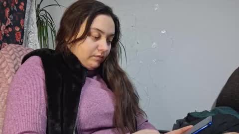 Snapshot of cyndee_winter chatting on February 10, 6:12 pm Cyndee Winter online show from February 10, 6:12 pm