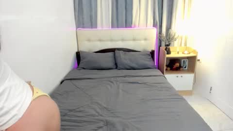 Snapshot of cynthiagwapa09 chatting on November 11, 11:49 pm cynthiagwapa09 online show from November 11, 11:49 pm