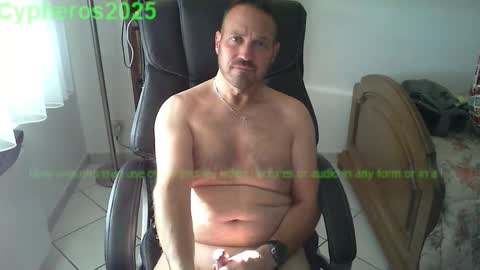 Chris online show from October 8, 3:20 pm