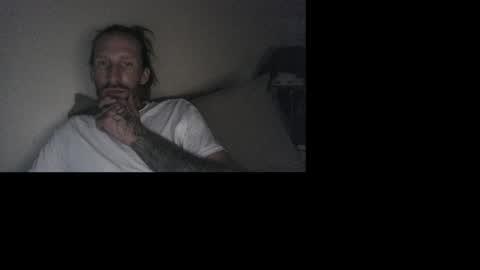 Snapshot of d0pefr33 chatting on October 27, 3:10 am hairTies4two online show from October 27, 3:10 am