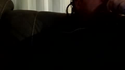 Snapshot of d1988 chatting on June 15, 9:44 am D online show from June 15, 9:44 am