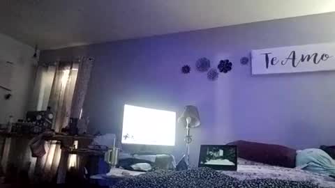 IMA PUT IT ON YA SHOULDER SO U CAN THINK ABOUT IT online show from September 25, 1:26 pm