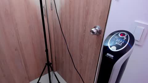 darling online show from March 12, 9:44 am