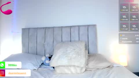 Snapshot of daani_saenzz chatting on March 6, 2:51 am Daniela Saenz online show from March 6, 2:51 am