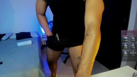 Snapshot of daarkomalfoy chatting on December 16, 8:36 pm Mauricio online show from December 16, 8:36 pm