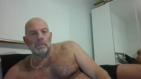 Snapshot of dab2912 chatting on November 18, 7:51 pm dab2912 online show from November 18, 7:51 pm