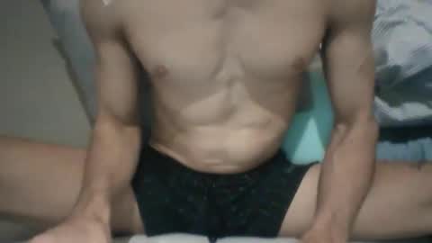 Snapshot of dabeibe chatting on March 4, 1:45 am Jewbb online show from March 4, 1:45 am