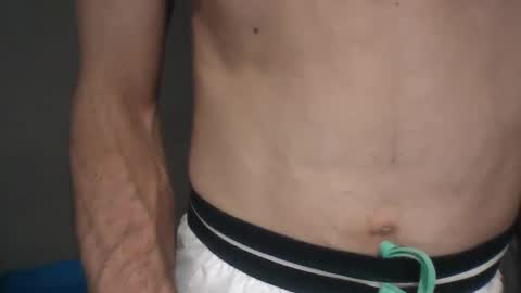 Snapshot of dabeibe chatting on March 12, 5:57 am Jewbb online show from March 12, 5:57 am