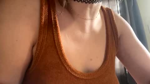 Snapshot of dabqueen_1994 chatting on March 29, 5:13 pm dabqueen_1994 online show from March 29, 5:13 pm