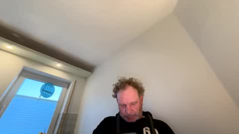 dachdecker7269 online show from April 6, 4:46 am