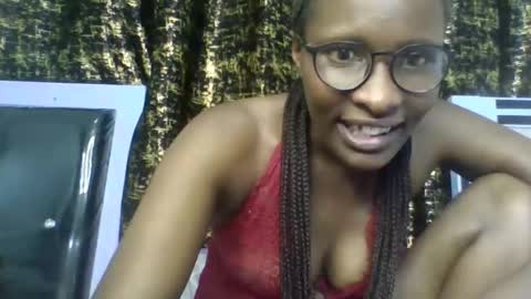 Snapshot of daddies_lover chatting on May 28, 5:54 pm Goddess online show from May 28, 5:54 pm