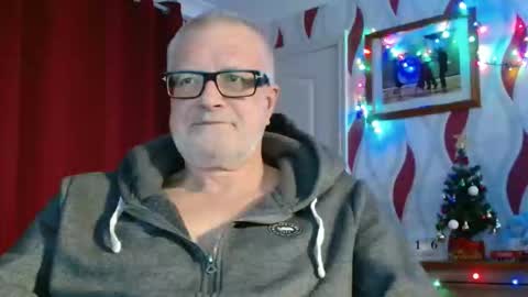 Brian ... online show from December 16, 9:20 pm
