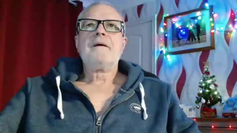 Brian ... online show from December 18, 8:59 pm