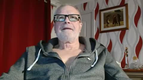 Brian ... online show from February 9, 8:57 pm