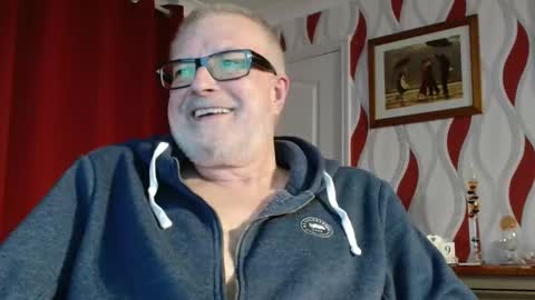 Brian ... online show from February 19, 9:11 pm