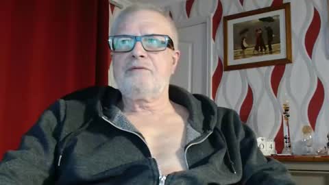 Brian ... online show from March 4, 9:10 pm