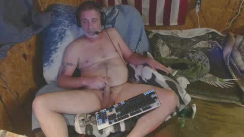 Snapshot of daddy38345 chatting on October 5, 1:37 am daddy38345 online show from October 5, 1:37 am