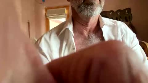 Snapshot of daddy_cowboy2 chatting on April 16, 10:01 pm daddy_cowboy2 online show from April 16, 10:01 pm