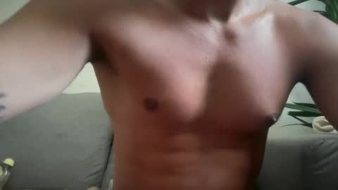 Snapshot of daddy_dick_4u chatting on June 25, 10:42 am daddy_dick_4u online show from June 25, 10:42 am