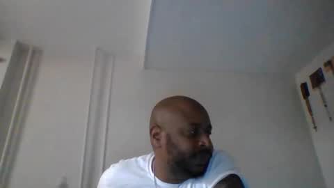 Snapshot of daddydickxm chatting on May 1, 5:45 am daddydickxm online show from May 1, 5:45 am