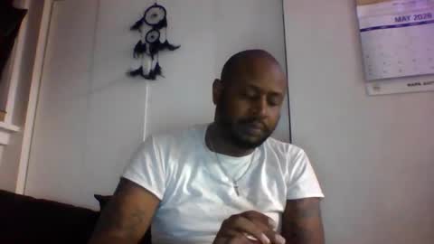 Snapshot of daddydickxm chatting on May 10, 3:12 am daddydickxm online show from May 10, 3:12 am
