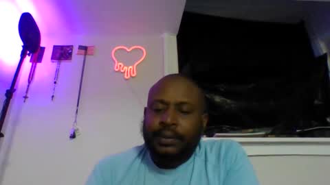 Snapshot of daddydickxm chatting on June 8, 1:50 am daddydickxm online show from June 8, 1:50 am