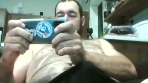 Snapshot of daddyj1983 chatting on June 18, 4:35 am daddyj1983 online show from June 18, 4:35 am