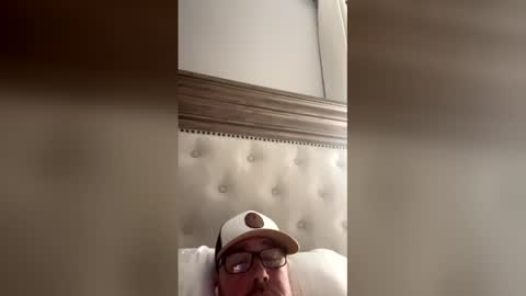 Snapshot of daddylong10inchinyou chatting on December 20, 5:25 am daddylong10inchinyou online show from December 20, 5:25 am