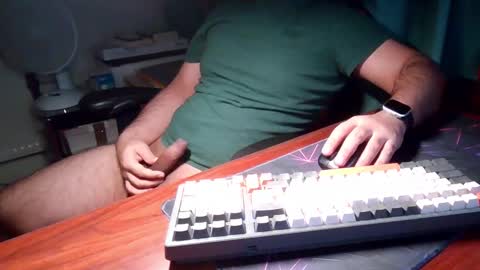 Snapshot of daddypimp3 chatting on September 11, 10:10 pm Paul online show from September 11, 10:10 pm