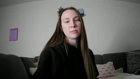 Snapshot of daddysssgoodgirl chatting on April 26, 9:29 am daddys good girl online show from April 26, 9:29 am
