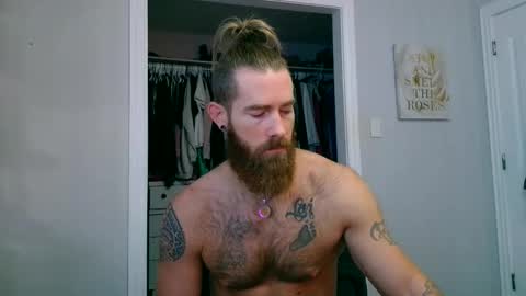 daddyunlocked1 online show from April 6, 2:40 pm