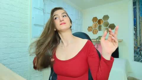 Dafne Castro online show from April 8, 7:03 pm