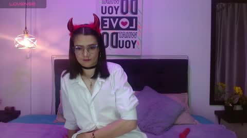 Snapshot of dafne_xx_ chatting on October 15, 1:55 pm dafne_xx_ online show from October 15, 1:55 pm