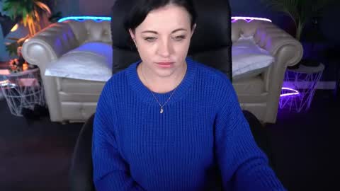 Dafni Mon online show from April 22, 1:01 pm