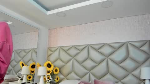 Dafnne online show from December 2, 4:07 am