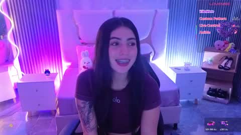 Snapshot of dahia_tay chatting on April 22, 3:31 am dahia online show from April 22, 3:31 am