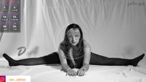 Dahiana  online show from February 18, 12:12 pm