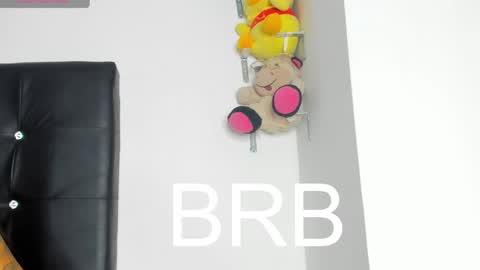 Snapshot of dahiangomezz chatting on December 11, 11:41 am online show from December 11, 11:41 am