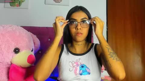    online show from October 3, 8:33 am