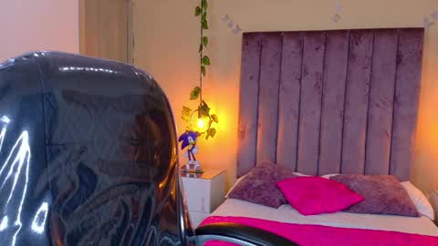 Dahlia online show from January 15, 10:46 pm