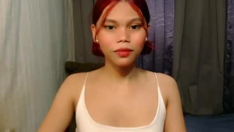 yourgirlydahlia online show from July 14, 7:02 am