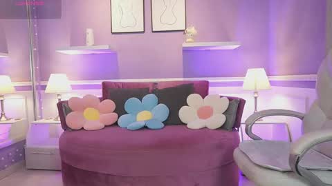 Dahlia Grey online show from March 23, 11:36 am