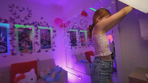 Dahlia Grey online show from June 1, 11:34 am