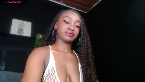 DAHYAN online show from November 24, 1:55 pm