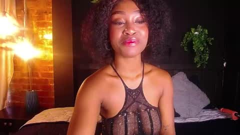 DAHYAN online show from April 19, 1:54 pm