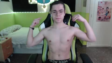 Snapshot of daigoro03 chatting on January 13, 12:13 pm daigoro03 online show from January 13, 12:13 pm