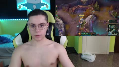 Snapshot of daigoro03 chatting on February 10, 3:57 am daigoro03 online show from February 10, 3:57 am